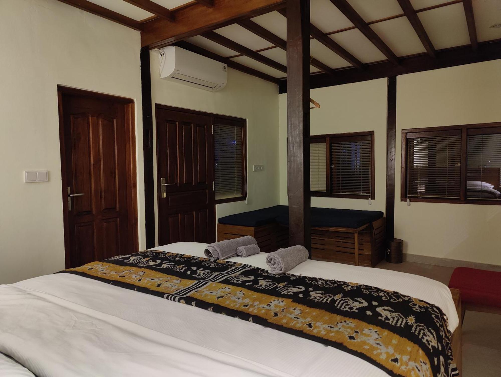Cool Breeze Authentic Hotel Labuan Bajo Komodo Exterior photo