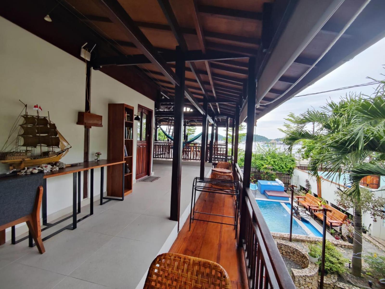 Cool Breeze Authentic Hotel Labuan Bajo Komodo Exterior photo